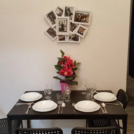 Michael With 2 Near Gozsdu Udvar * Budapesta