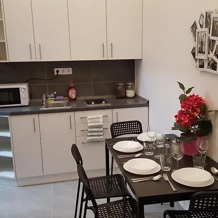 Michael With 2 Near Gozsdu Udvar Apartament Budapesta