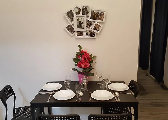 Michael With 2 Near Gozsdu Udvar * Budapesta